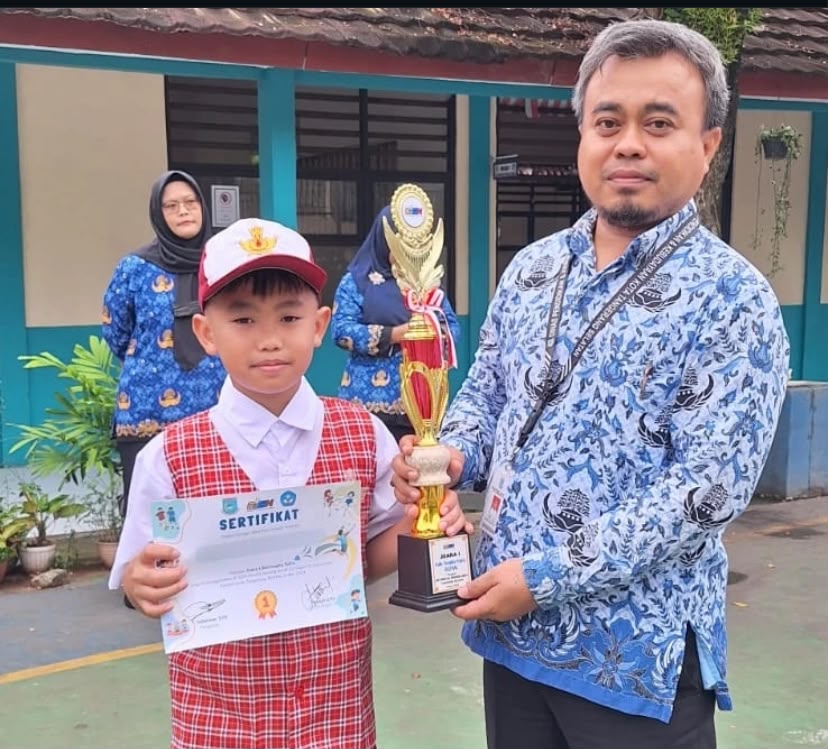 Juara 1 Cabang Olahraga Badminton Tingkat Gugus dan Kecamatan